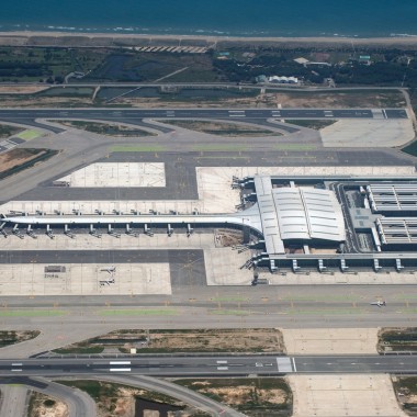 T1 del Aeropuerto de Barcelona El Prat, vista aérea